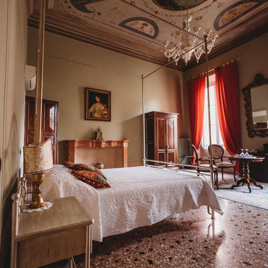 Salotto Delle Arti Hotell Modena Eksteriør bilde