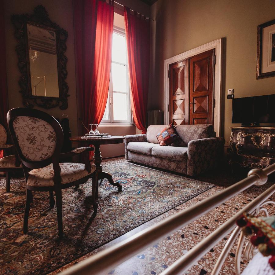 Salotto Delle Arti Hotell Modena Eksteriør bilde