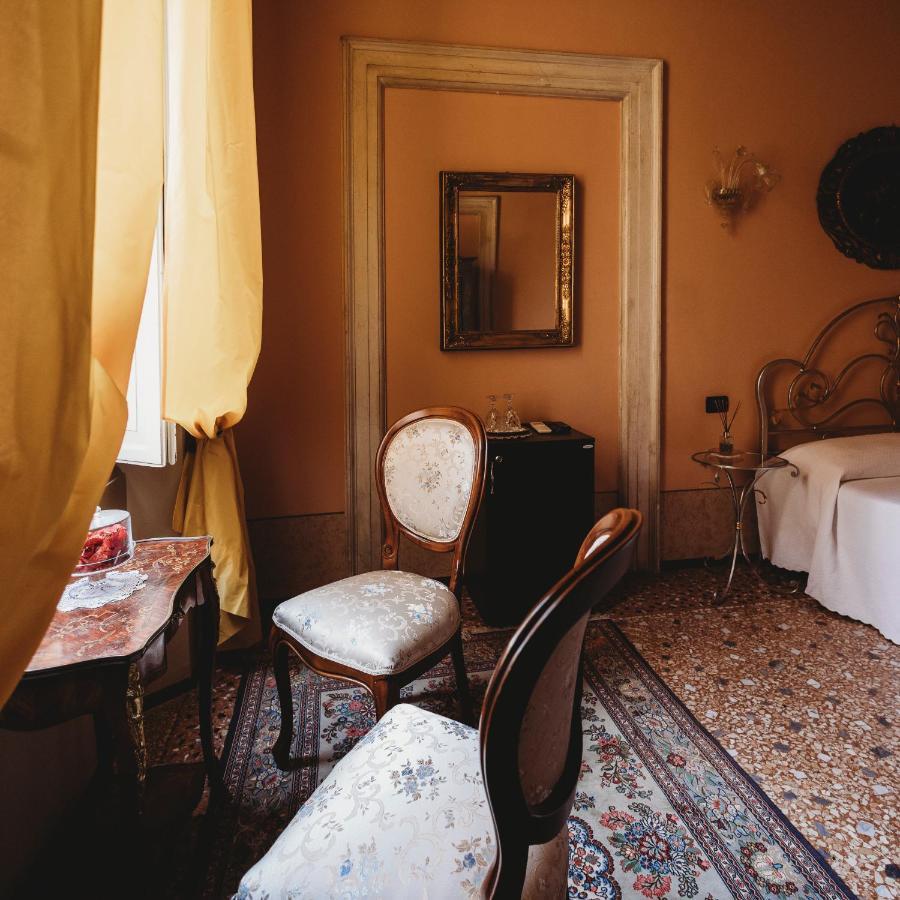 Salotto Delle Arti Hotell Modena Eksteriør bilde